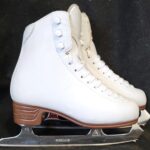 White Size 3C Jackson Classique with Mirage Blade in excellent condition