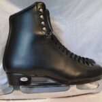 Black Riedell Diamond size 9D with R000 Blade