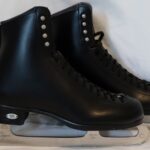 Riedell Black Model 133 Diamond size 7-1/2 with Capri Blade