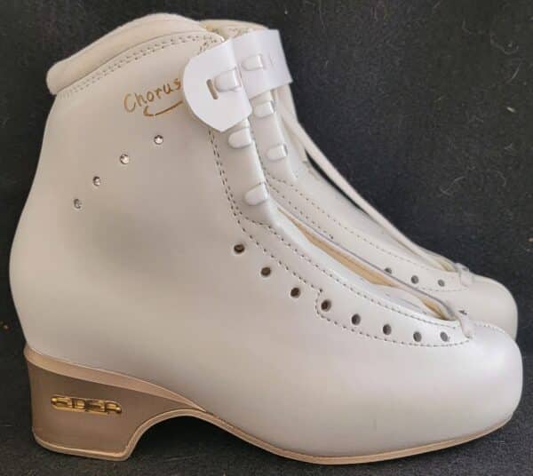 Edea Chorus size 225, American abt 5-1/2, white, no Blade