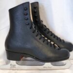 Model 220 Black Riedell Stride with Excel Blade size 4M