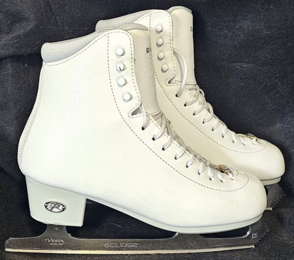 White Riedell Crystal Ice Skates with Vesta SS Blade in size 8D