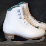 White Riedell Emerald size 1-1/2 with Luna Blade
