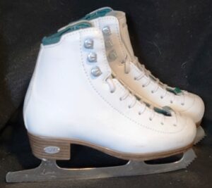 White Riedell Emerald size 1-1/2 with Luna Blade