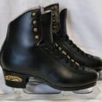 SP-Teri Escalade Black 2C Majestic Blade - Reskate.net Black size 2C SP-Teri skates with Majestic Blade